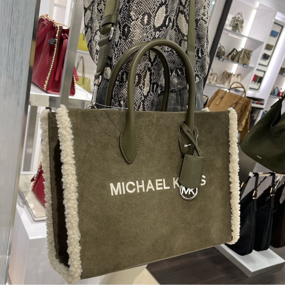 MICHAEL KORS Mirella Medium Suede and Faux Shearling Tote Bag
Olive 
NWT - Picture 6 of 16